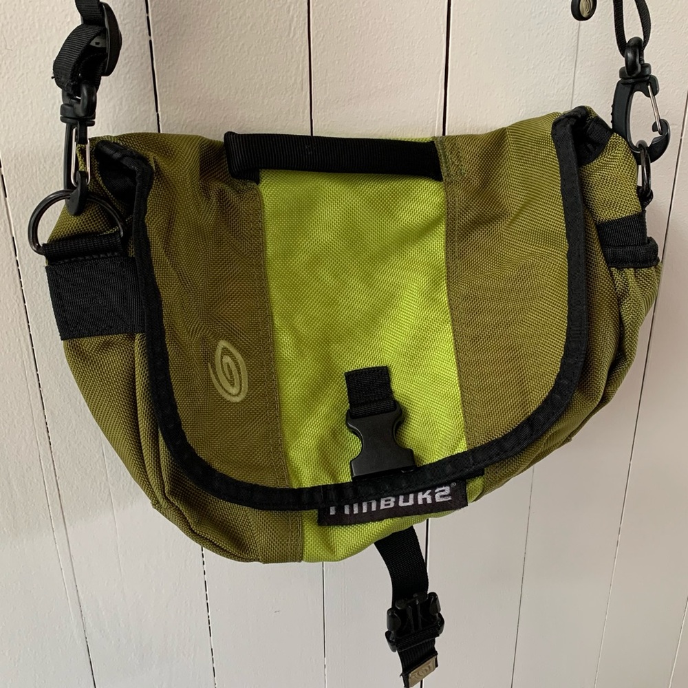 Timbuk2 mini messenger bag